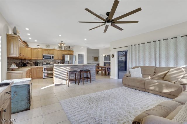 11982 Royal Tee CIR, Cape Coral, FL 33991