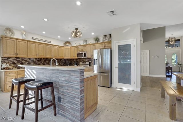 11982 Royal Tee CIR, Cape Coral, FL 33991