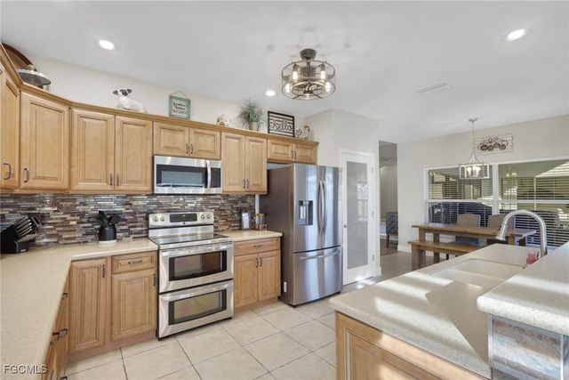 11982 Royal Tee CIR, Cape Coral, FL 33991