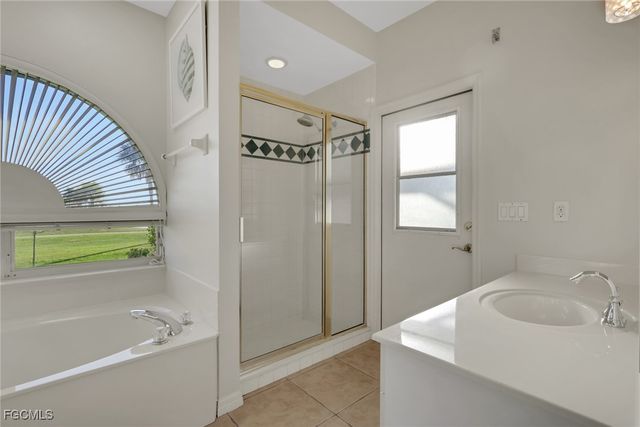 11982 Royal Tee CIR, Cape Coral, FL 33991