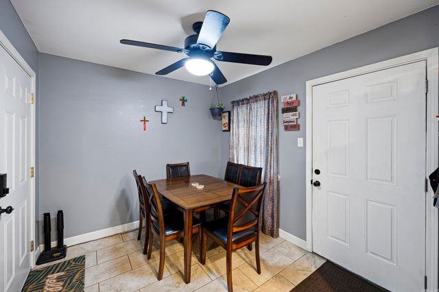 2901 N Greenwich Avenue, Russellville, AR 72802