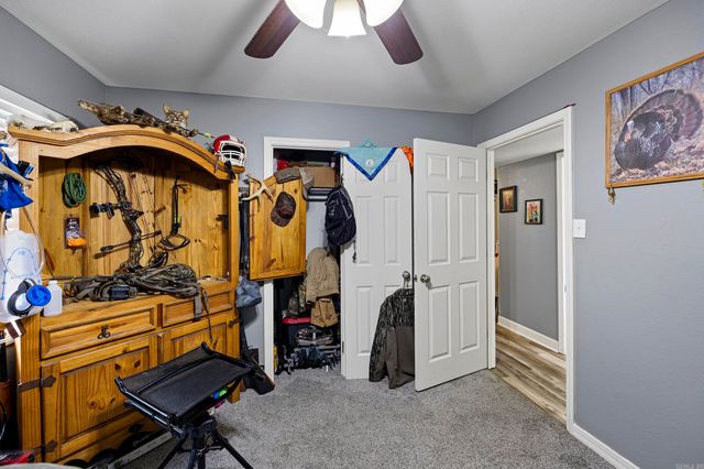 2901 N Greenwich Avenue, Russellville, AR 72802