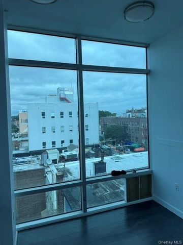 32-72 Steinway Street 5th floor, Astoria, NY 11103