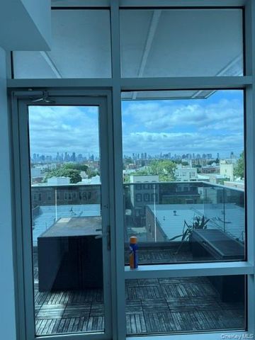 32-72 Steinway Street 5th floor, Astoria, NY 11103
