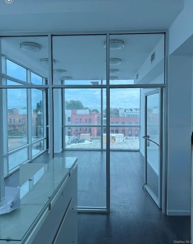 32-72 Steinway Street 5th floor, Astoria, NY 11103
