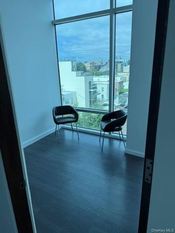 32-72 Steinway Street 5th floor, Astoria, NY 11103