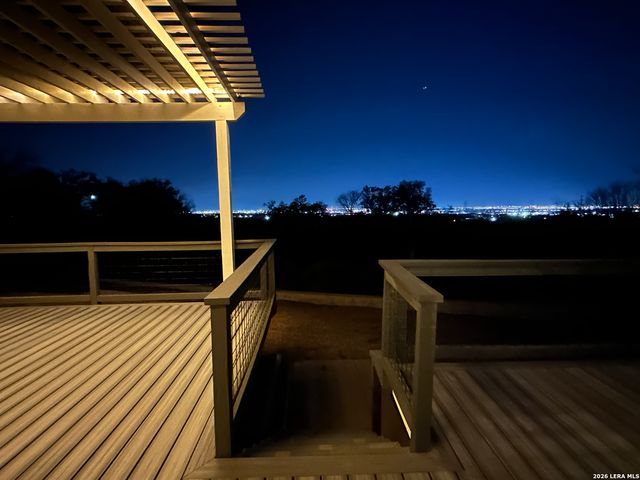 6610 E Kings Crown, San Antonio, TX 78233