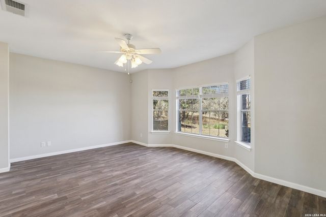 6610 E Kings Crown, San Antonio, TX 78233