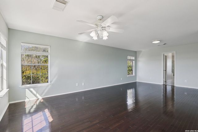 6610 E Kings Crown, San Antonio, TX 78233