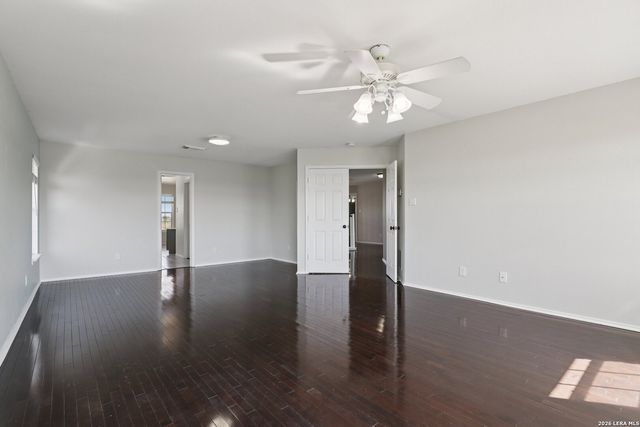 6610 E Kings Crown, San Antonio, TX 78233