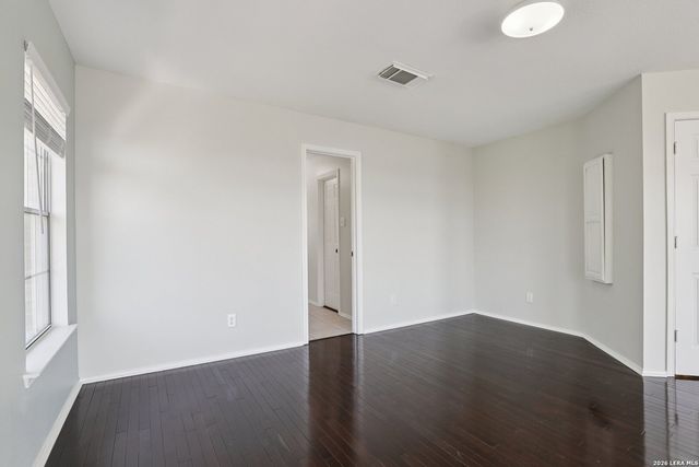 6610 E Kings Crown, San Antonio, TX 78233