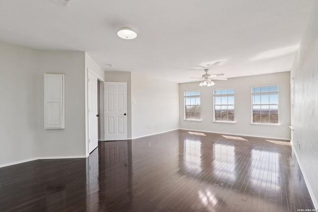 6610 E Kings Crown, San Antonio, TX 78233