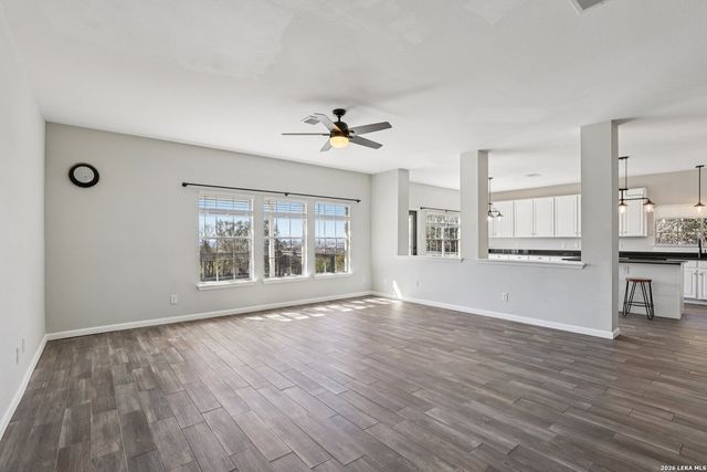 6610 E Kings Crown, San Antonio, TX 78233