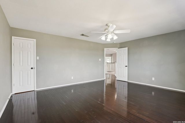 6610 E Kings Crown, San Antonio, TX 78233