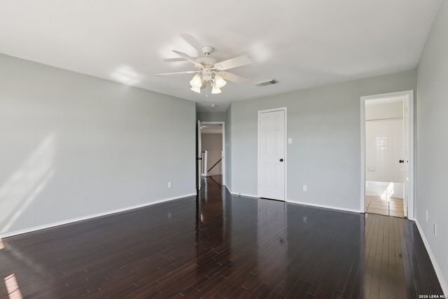 6610 E Kings Crown, San Antonio, TX 78233