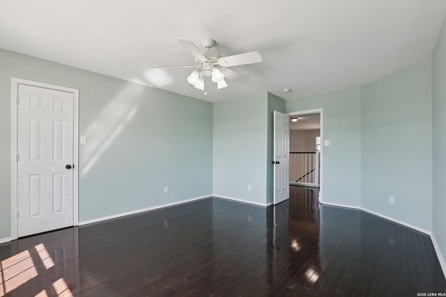 6610 E Kings Crown, San Antonio, TX 78233