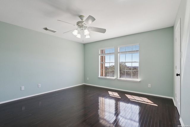 6610 E Kings Crown, San Antonio, TX 78233