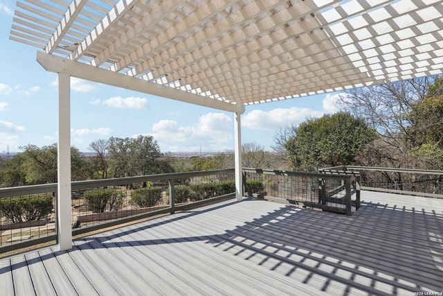 6610 E Kings Crown, San Antonio, TX 78233