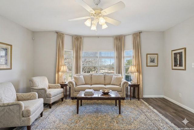 6610 E Kings Crown, San Antonio, TX 78233