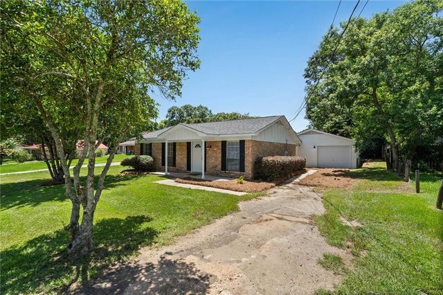 4680 Clarendon Drive, Mobile, AL 36619