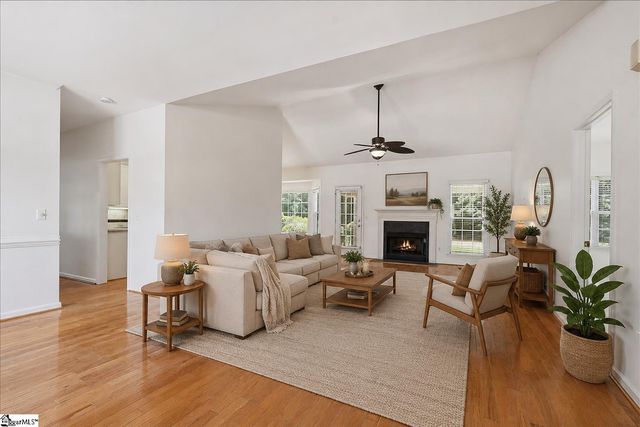 407 Roberts Road, Taylors, SC 29687