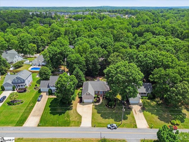 407 Roberts Road, Taylors, SC 29687