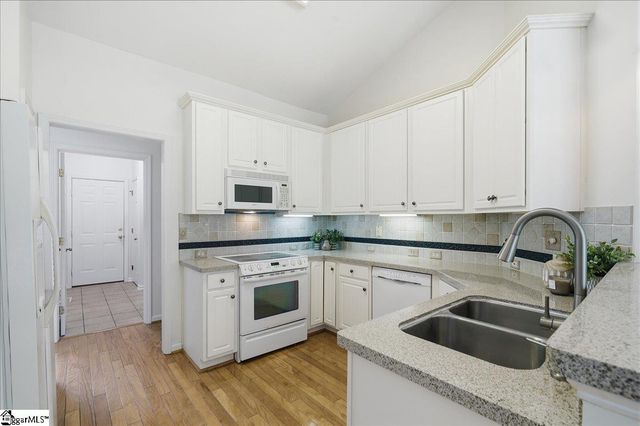 407 Roberts Road, Taylors, SC 29687