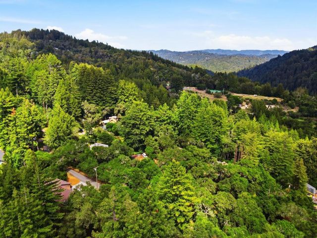 10747 Lake Boulevard, Felton, CA 95018
