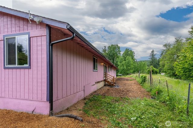 224 Brim Creek Road, Vader, WA 98593
