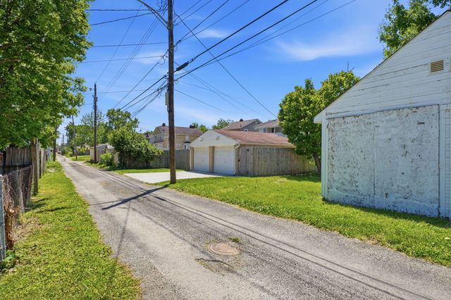 107 N Powell Avenue, Columbus, OH 43204