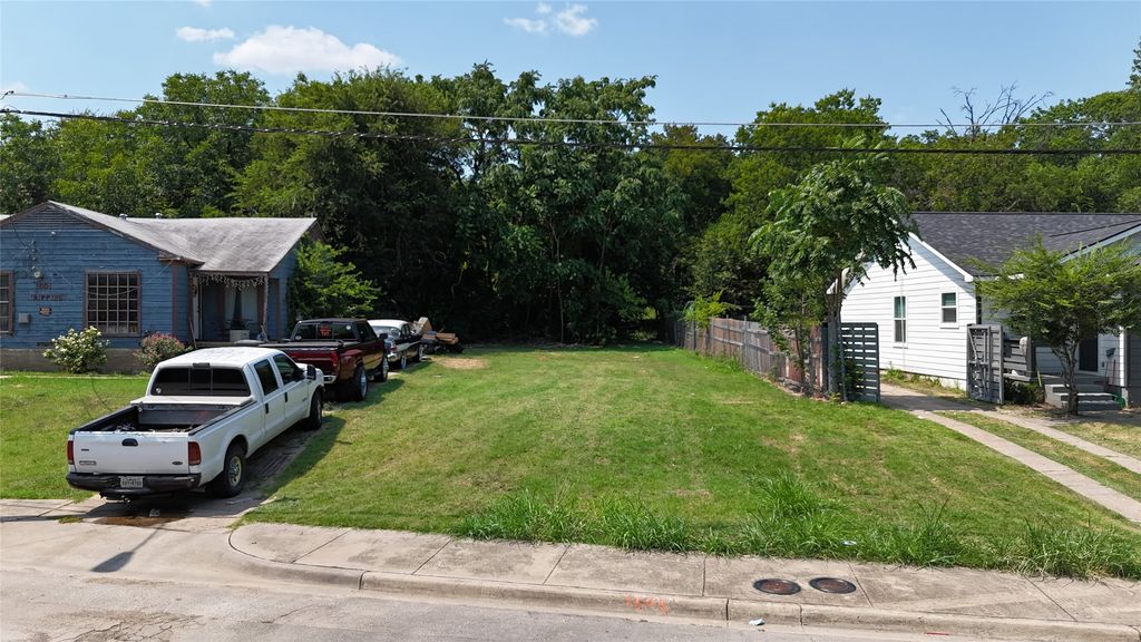 1505 Renner Drive, Dallas, TX 75216