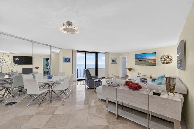 2800 N OCEAN Drive A-10D, Singer Island, FL 33404