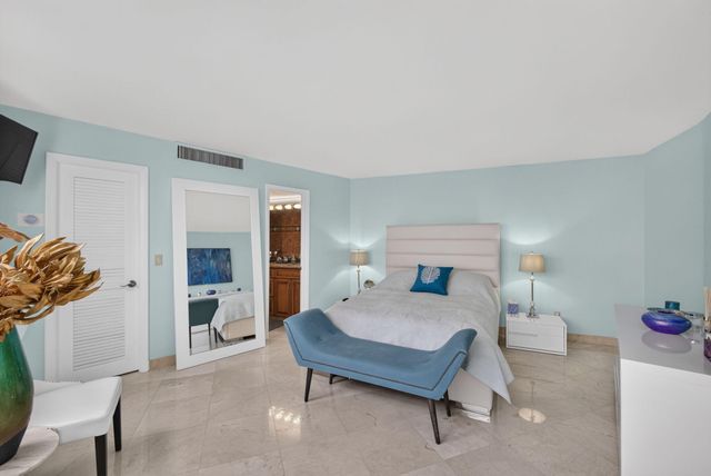 2800 N OCEAN Drive A-10D, Singer Island, FL 33404
