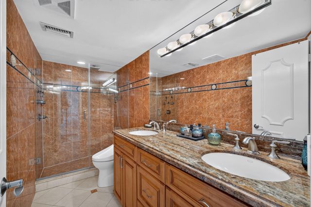2800 N OCEAN Drive A-10D, Singer Island, FL 33404
