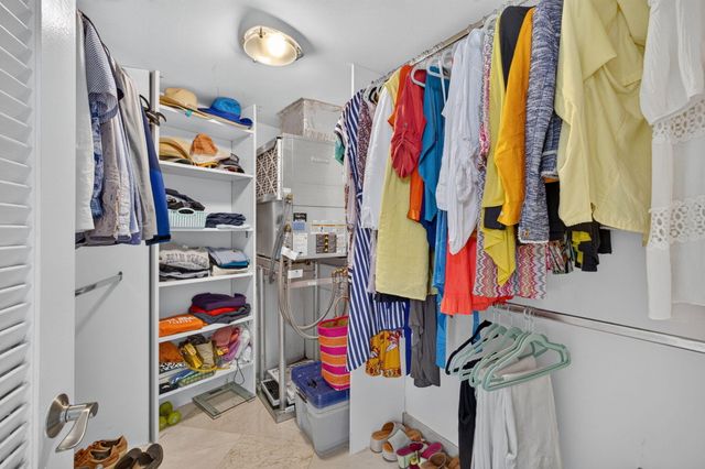 2800 N OCEAN Drive A-10D, Singer Island, FL 33404