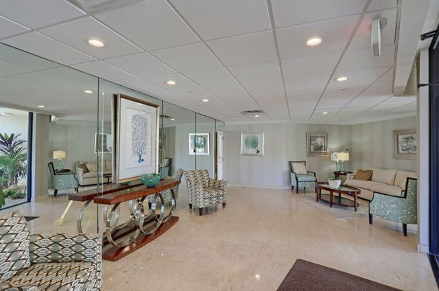 2800 N OCEAN Drive A-10D, Singer Island, FL 33404