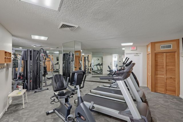 2800 N OCEAN Drive A-10D, Singer Island, FL 33404