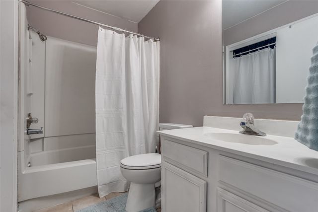 5913 Lake Hubbard Parkway 221, Garland, TX 75043