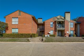 5913 Lake Hubbard Parkway 221, Garland, TX 75043