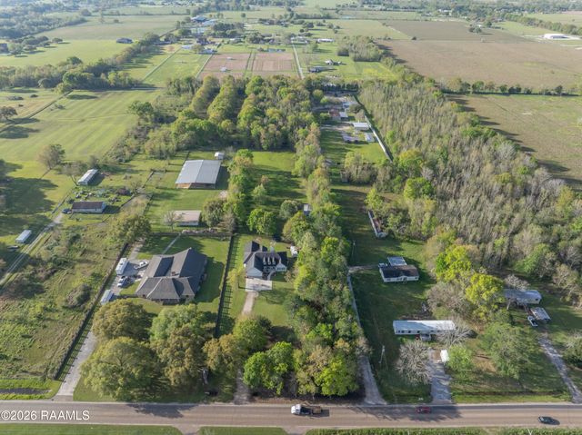 3525 W Gloria Switch Road, Church Point, LA 70525