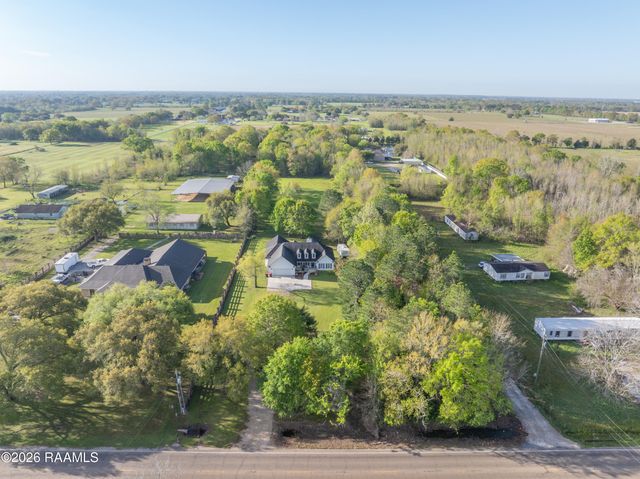 3525 W Gloria Switch Road, Church Point, LA 70525