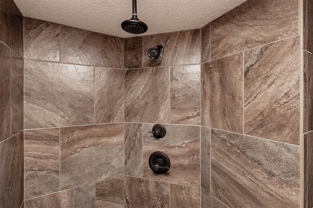 1306 NE 45th Street, Ankeny, IA 50021