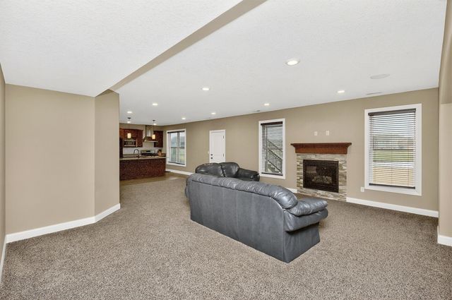 1306 NE 45th Street, Ankeny, IA 50021