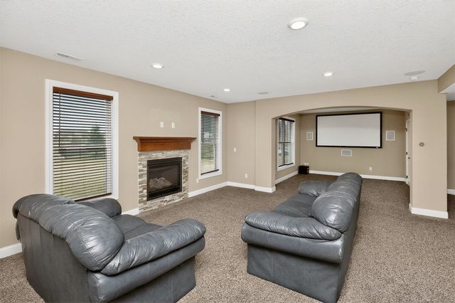 1306 NE 45th Street, Ankeny, IA 50021