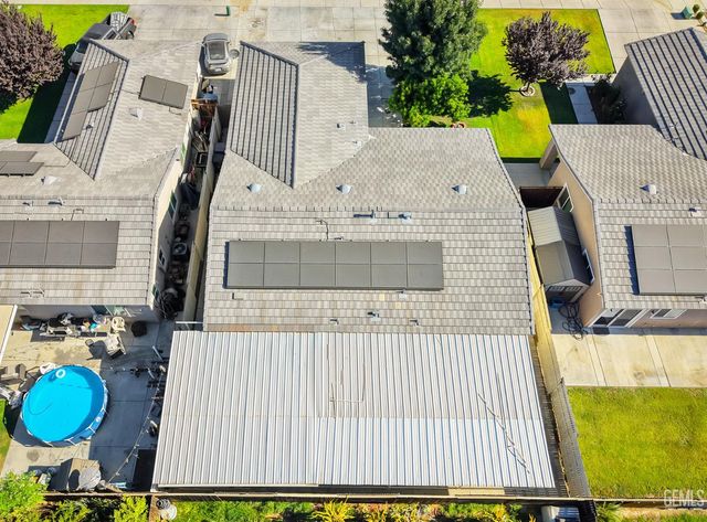 411 Darling Point Drive, Bakersfield, CA 93307