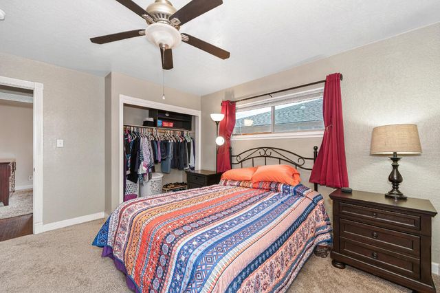 7042 Larchmont Dr, North Highlands, CA 95660