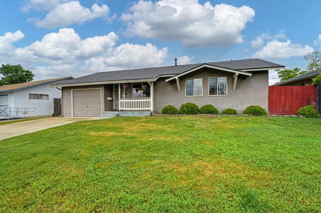 7042 Larchmont Dr, North Highlands, CA 95660