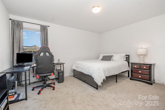 3048 Pinehills Way, Mount Holly, NC 28120