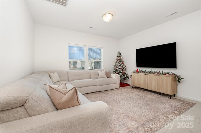 3048 Pinehills Way, Mount Holly, NC 28120