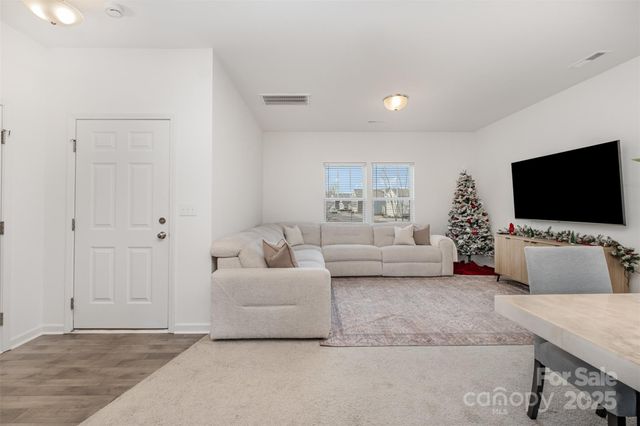 3048 Pinehills Way, Mount Holly, NC 28120